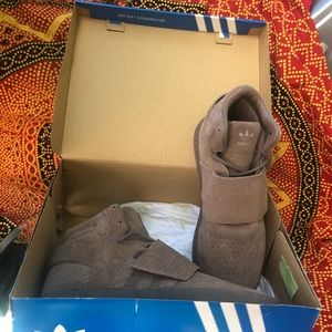 New Original Adidas, very comforting, Must try!